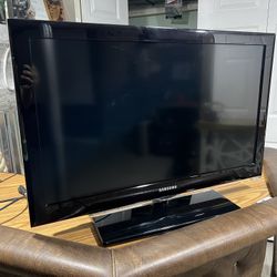 32 Inch Samsung Television