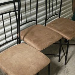 Set of 4 chairs