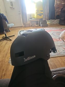 Black helmet, jet blaze size from small to large
