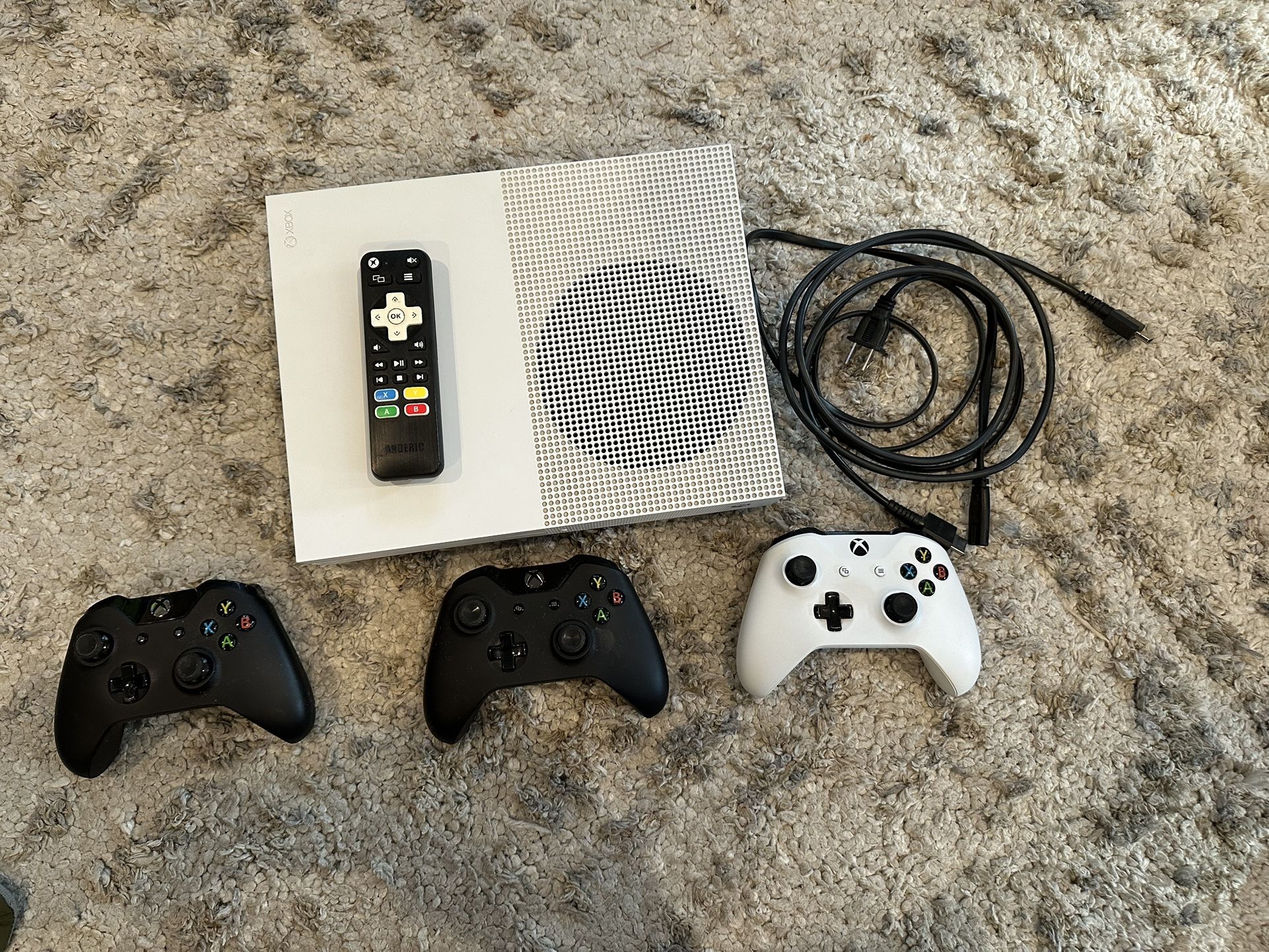 Xbox One S 