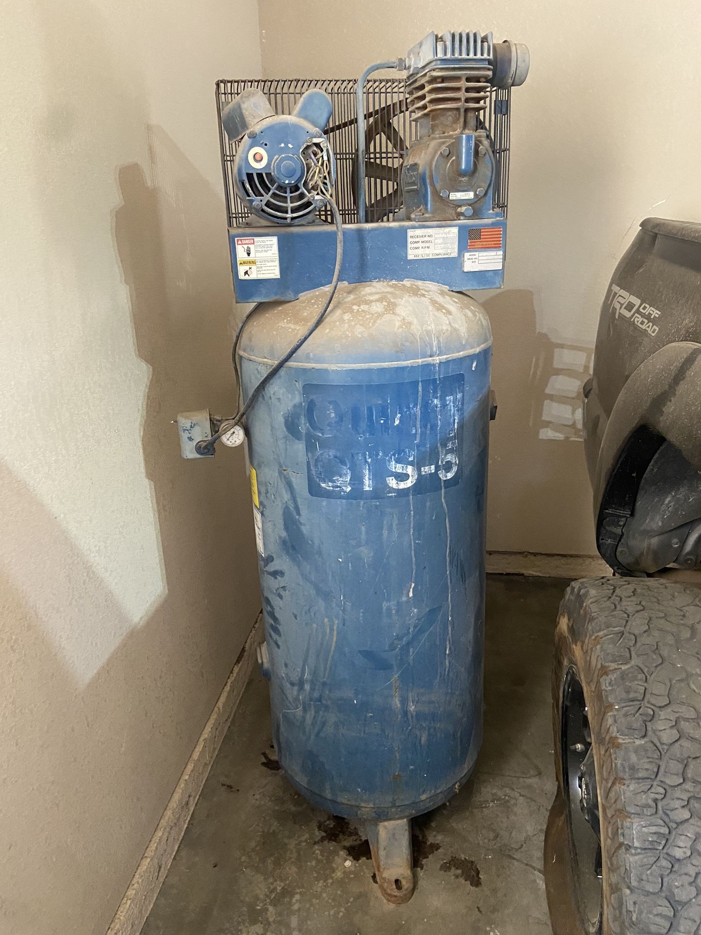 Quincy QTS-5 Air Compressor