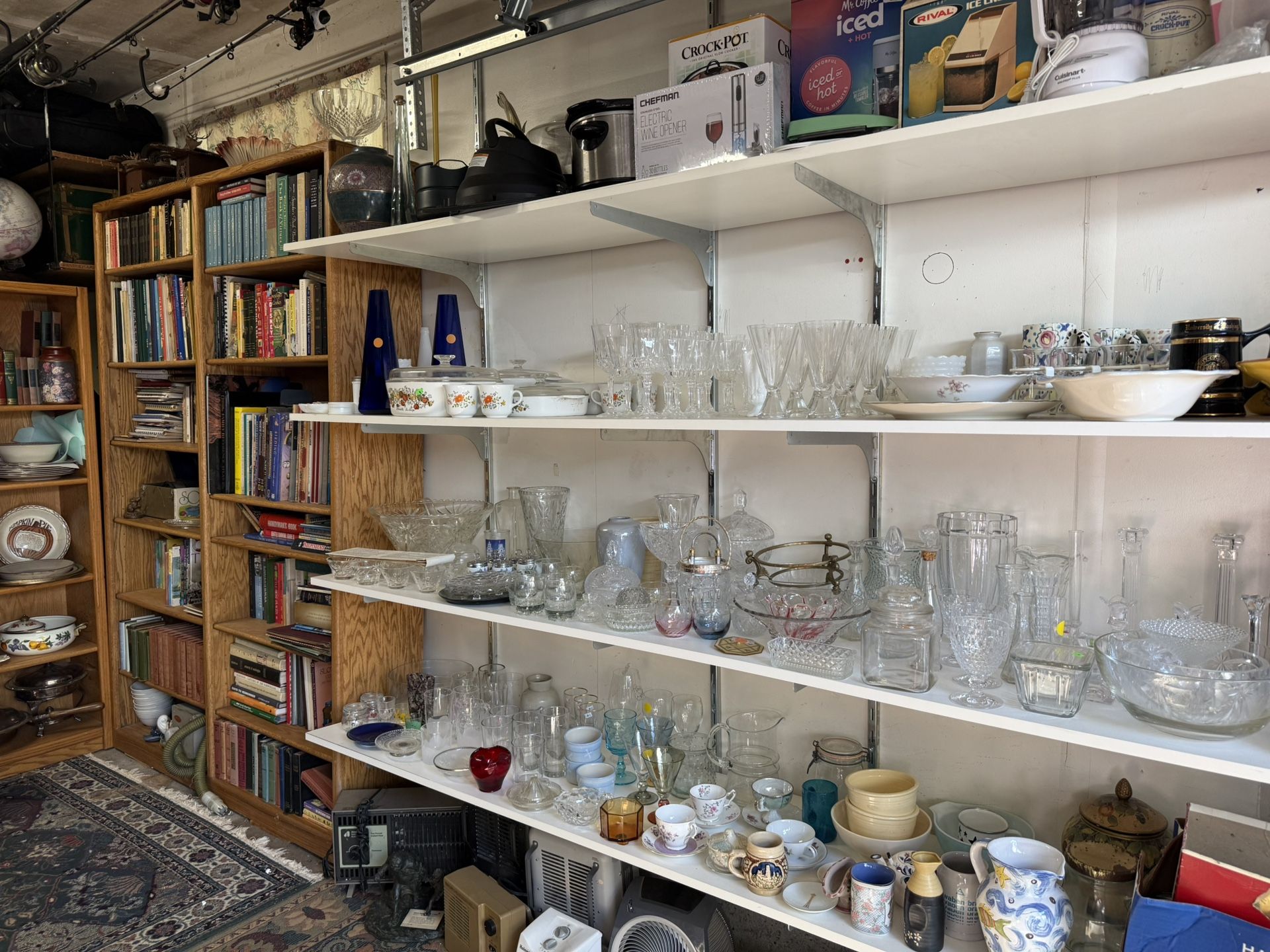 Huge yard sale This Weekend Only(Sat 8am-5pm)