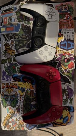 PlayStation 5 controllers