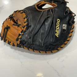 Wilson A2000 Catchers Glove 
