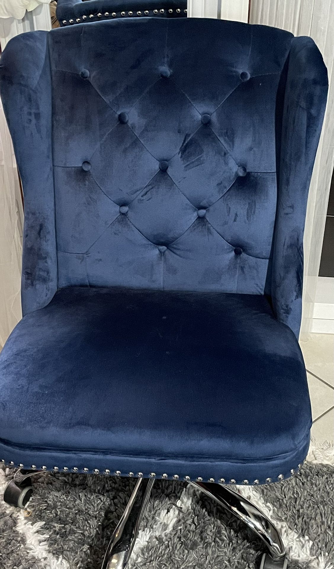 Adrianno Wingback Velvet Task Chair