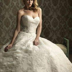 Allure Bridals White Lace Ballgown Wedding Dress