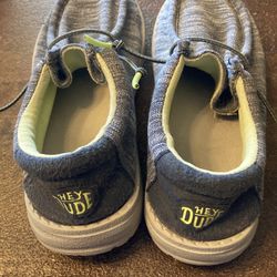 Hey Dude Size 2 Boys Shoes 
