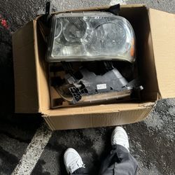 Toyota Sequoia Original Headlights