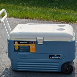 rolling camping cooler 