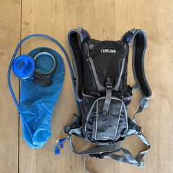 Camelbak Lobo Hydration System Very Good Condition!