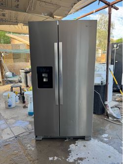 WHIRLPOOL REFRIGERATOR