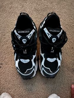 Balenciagas runners