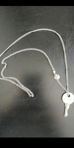 The Giving Keys "create" silver necklace sold out!