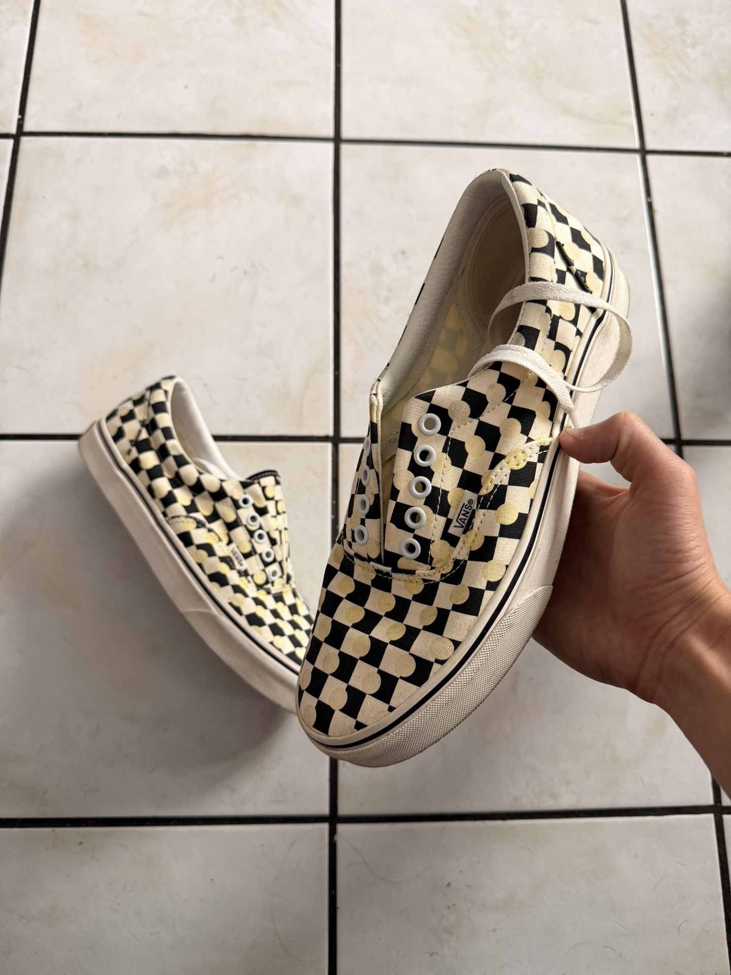 ERA (UV INK/TRUE WHITE