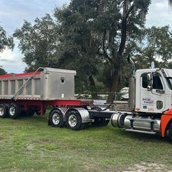 2006 Freightliner Columbia 