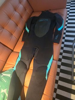 Medium size wetsuit - Billabong