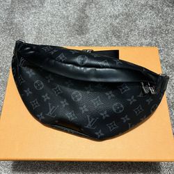 Louis Vuitton Discovery Bumbag PM