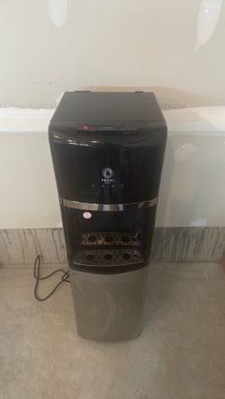 Water dispenser cooler.