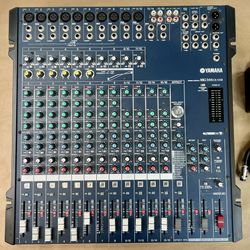 Pre-owned Yamaha mg166cx Mixing Console With Power Supply 