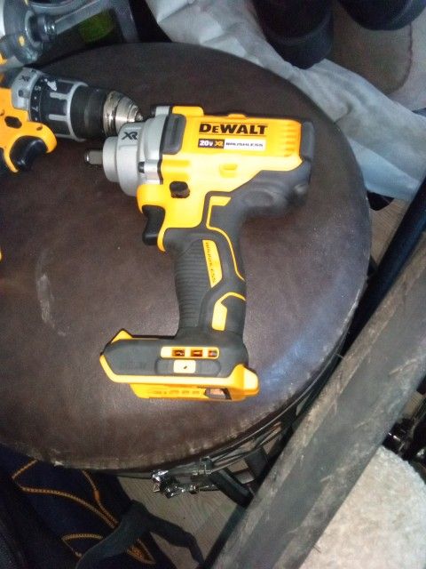 DeWalt 20V MAX XR 1/2" Mid-Range Impact Wrench w/ Hog Ring Anvil (Bare Tool) DCF891B