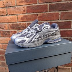 New Balance 1906 men's size 7