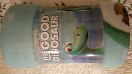 Disney Pixar... The good dinosaur fleece blanket