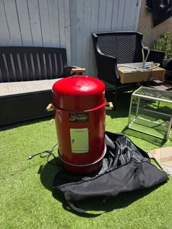 Electric outdoor barbecue grill