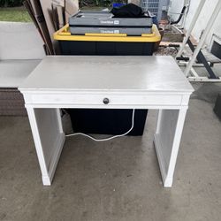 Pottery Barn Livingston Writing Desk (35")