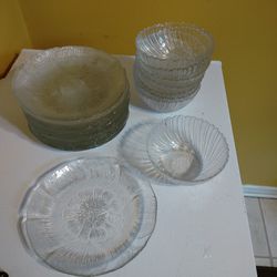 Glass Plates And Bowls 