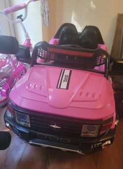 Plays Music Awsome 🚗