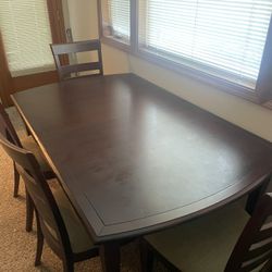 Dining room table set