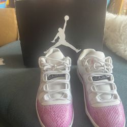 Girls Jordan Retro 