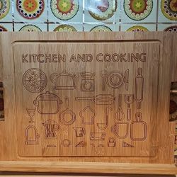 $5 REDUCED!  BAMBOO CUTTING BOARD