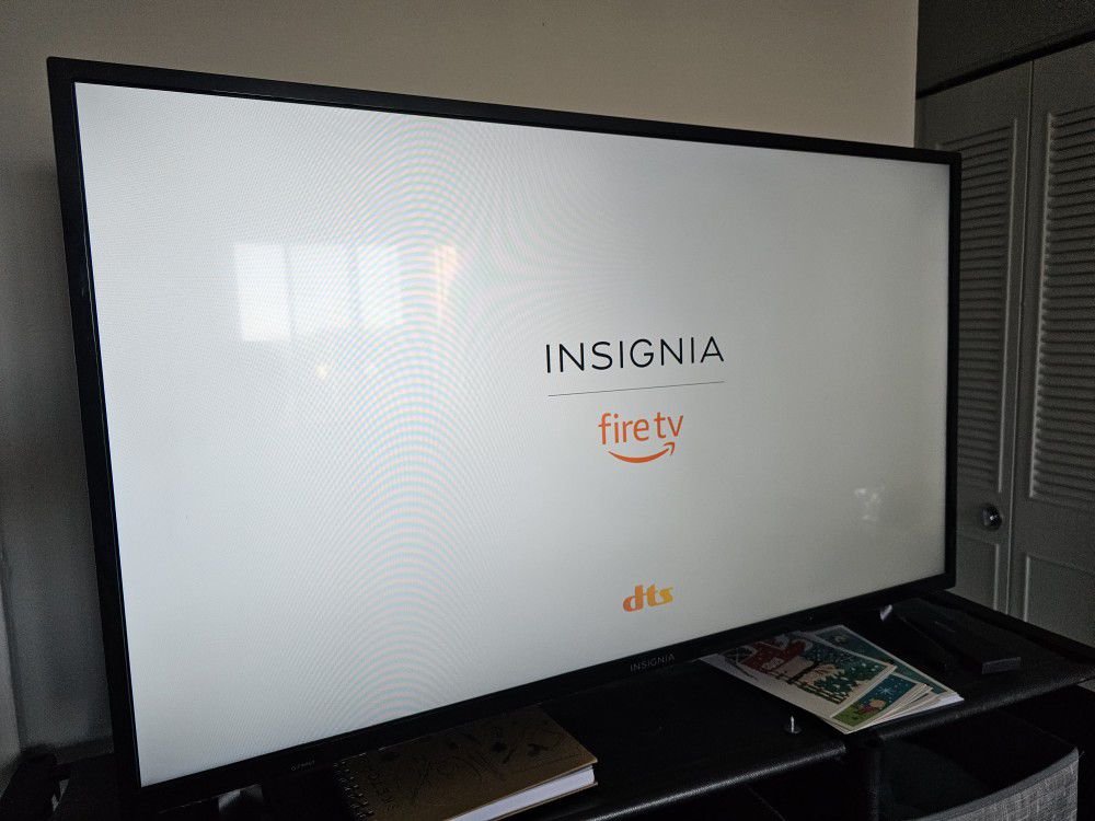Insignia 39” Class LED - 1080p – Smart - HDTV – Fire TV Edition