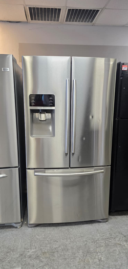 Samsung French Door Fridge – Stainless, Ice/Water Dispenser