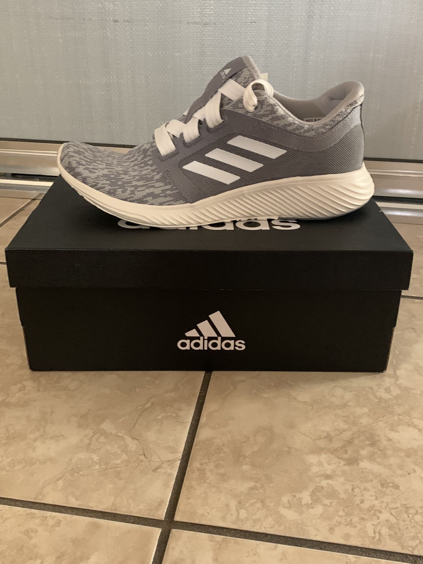 Adidas Edge Lux 3W, Size: 7 Men