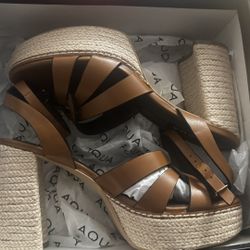 10 Women’s Wedge Heels 