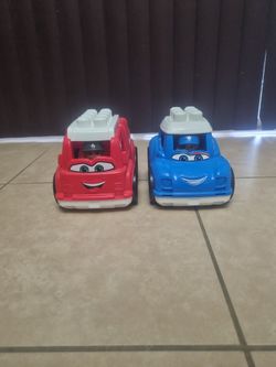 Mega Bloks Truck & Car Toy With Blocks And Figure