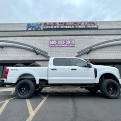 4.5 Lift Kit Installation. Ford. Super Dirty 8 Lug
