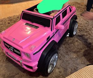 Officially Licensed Mercedes-Benz Maybach G650S
