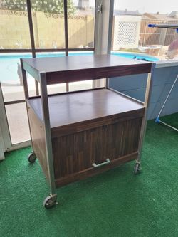 Cart dresser
