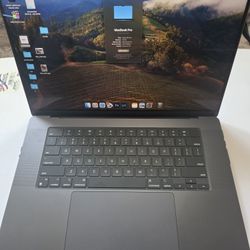 MacBook Pro M3 Pro Laptop Apple 16 Inch 