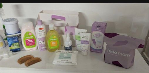 New - baby bundle of needed supplies
Baby shampoo, baby lotion, baby wash,