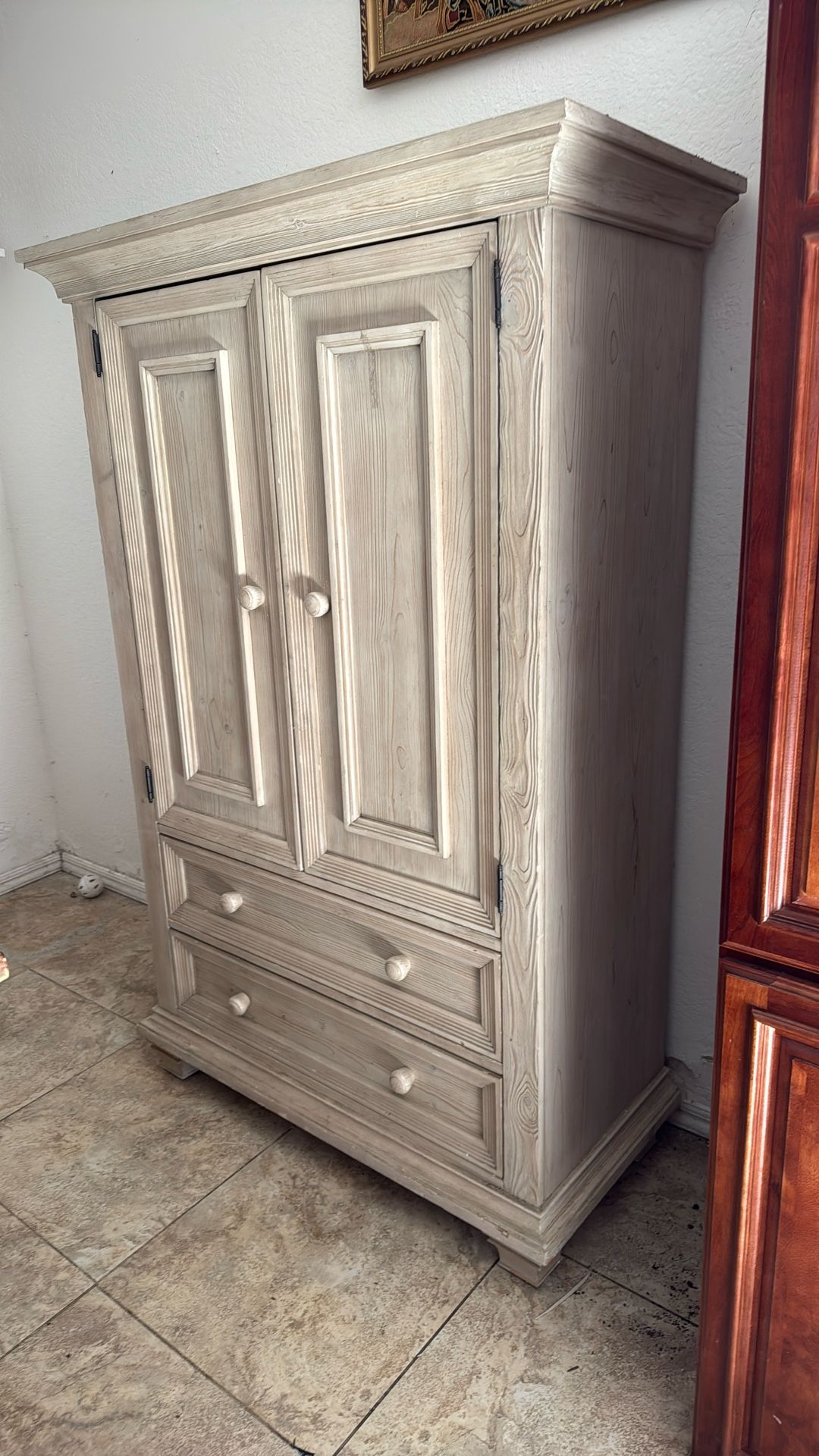Armoire