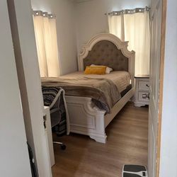 Bedroom se, needed gone ASAP
