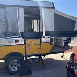 2005 Fleetwood Evolution Folding Camper Trailer