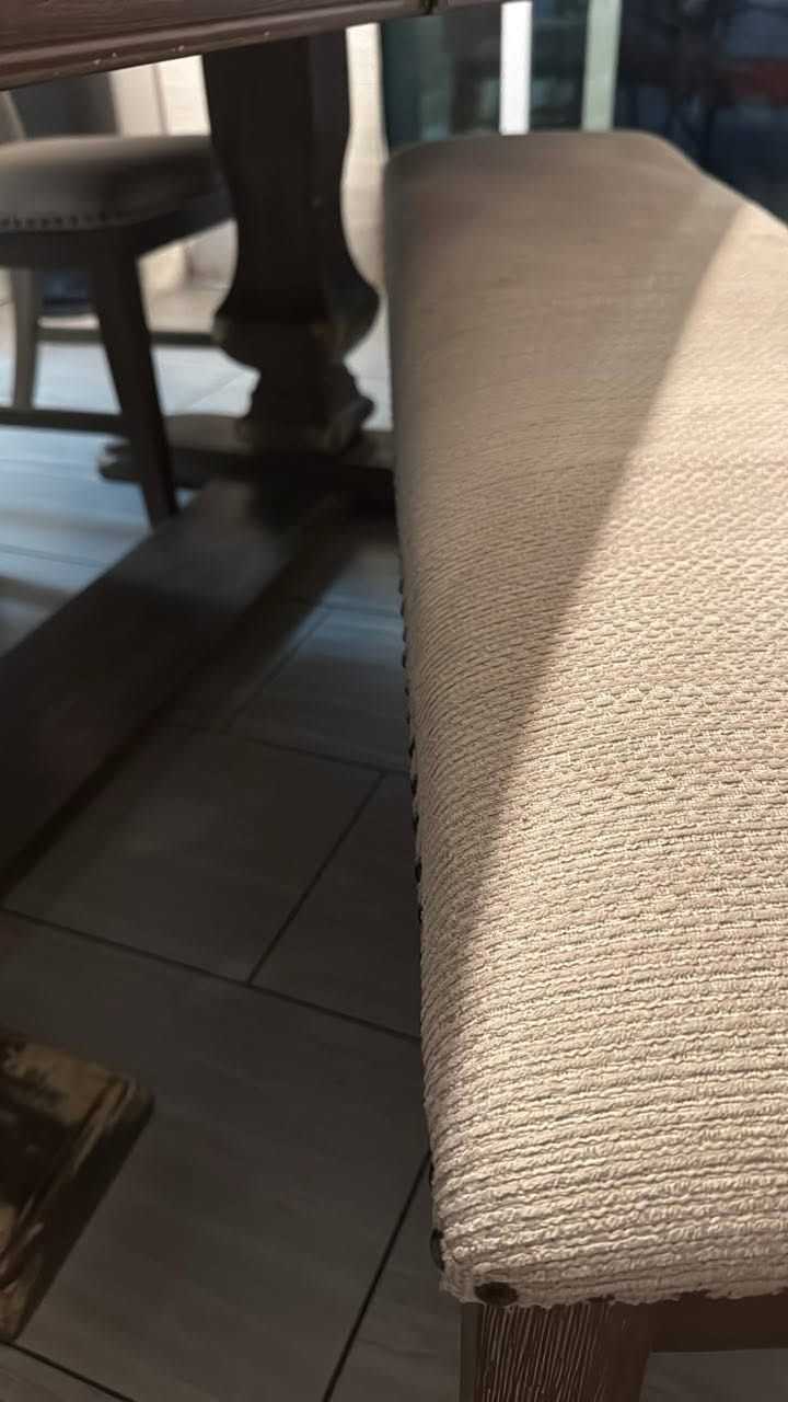 Dinning Table Free