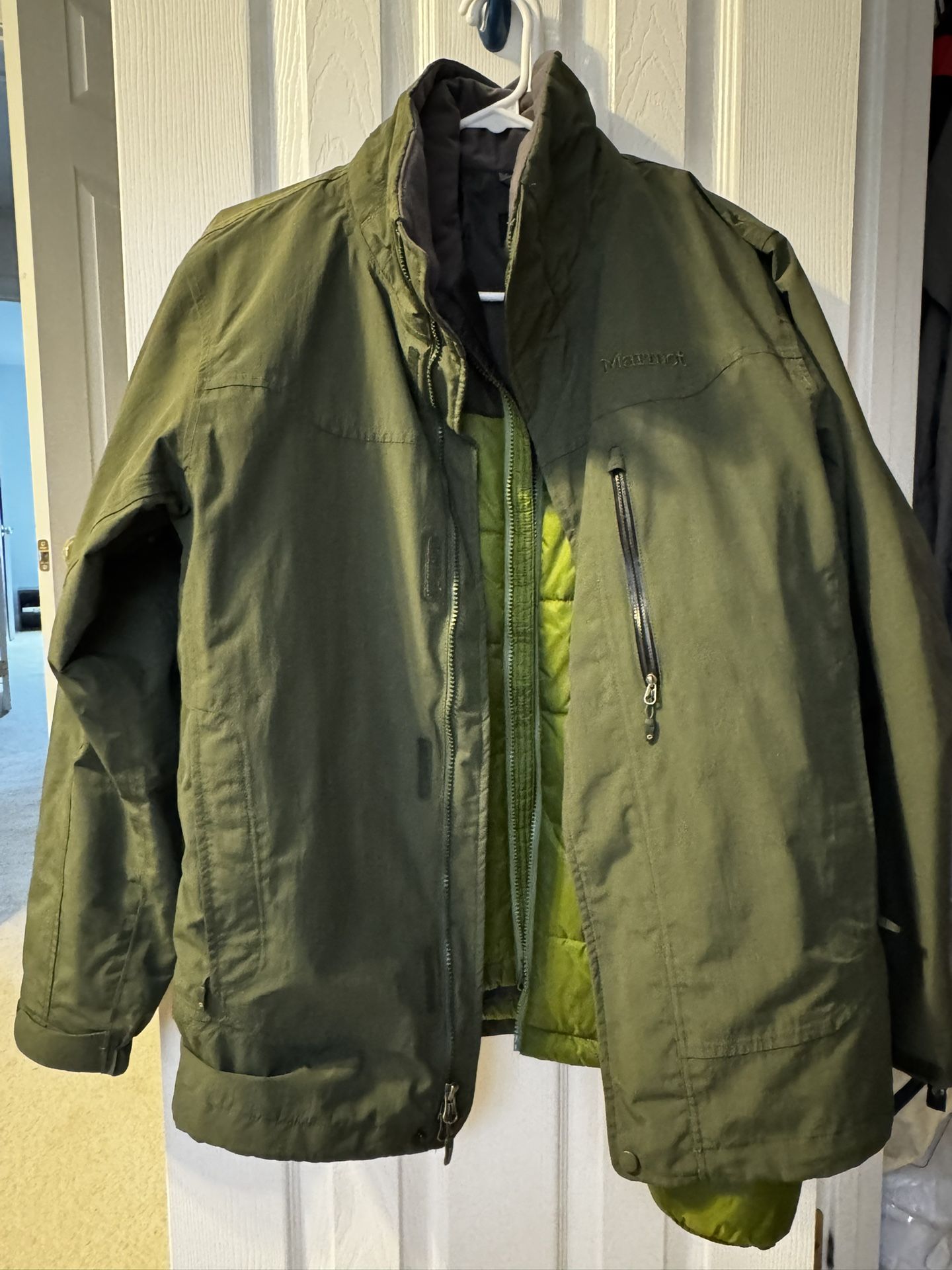 Marmot Men’s Ski Jacket - Medium