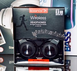 WIRELESS HEADPHONE WITH BUILD-MIC