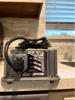 Industrial golf cart battery charger